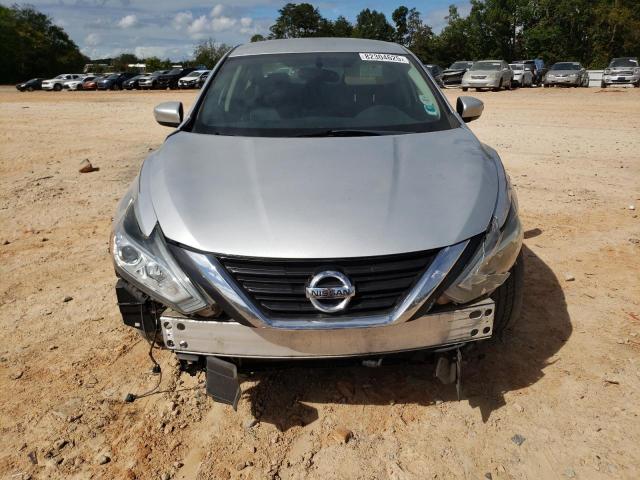 Nissan Altima 2.5 Image 5