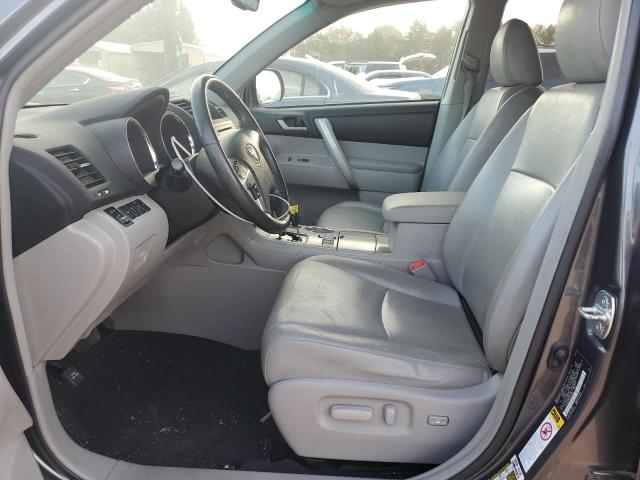 Toyota Highlander Base Image 7