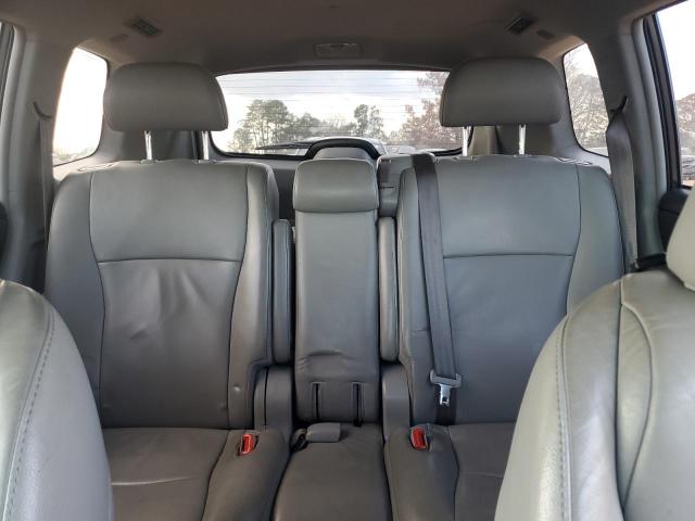 Toyota Highlander Base Image 2