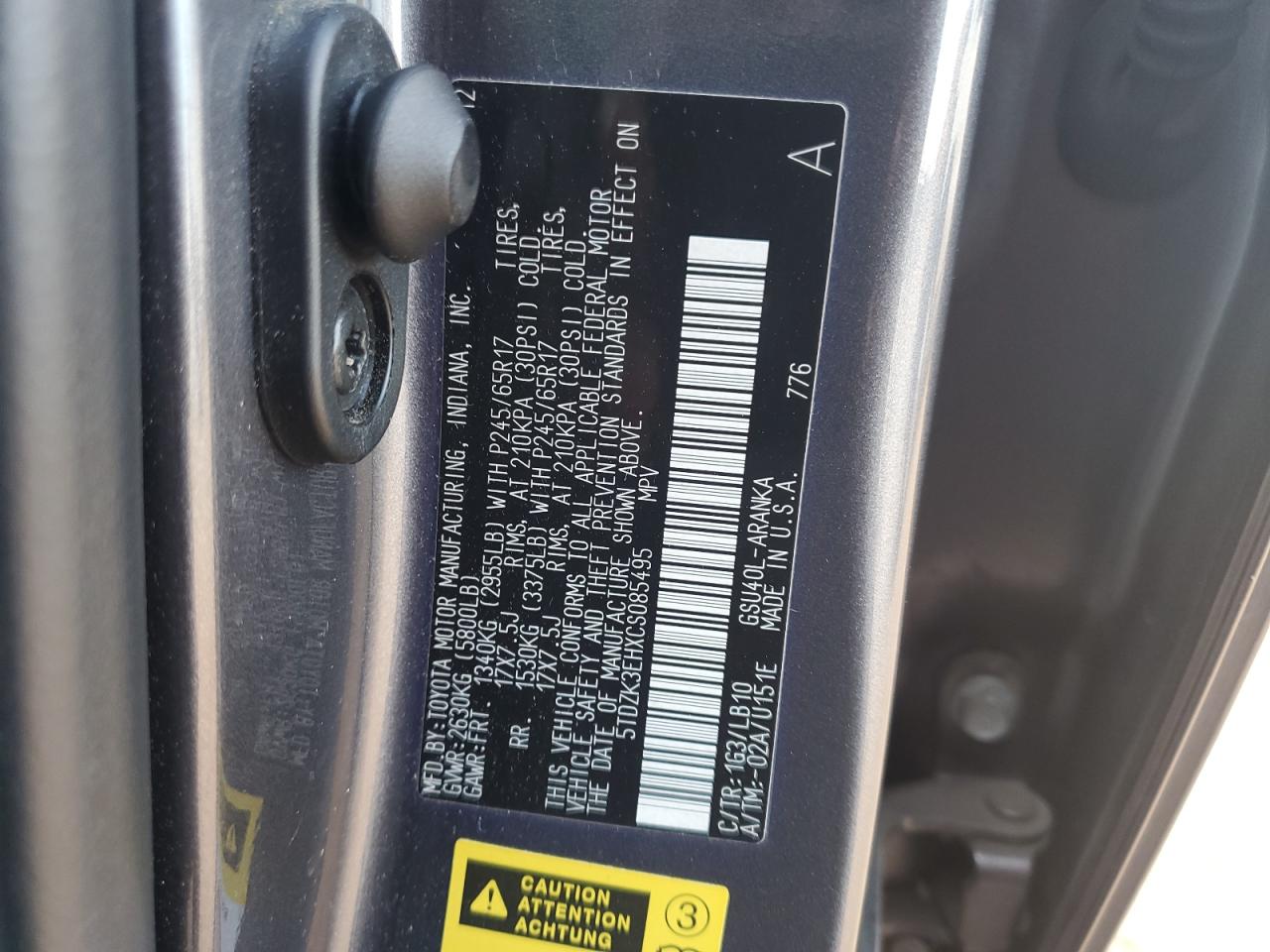 Toyota Highlander Base Image 12