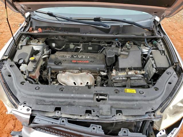 Toyota RAV4 Image 10