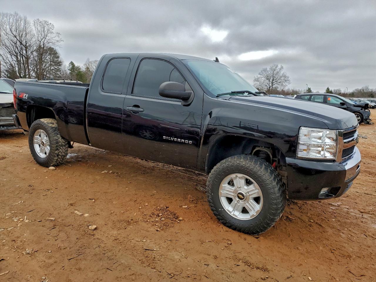 Chevrolet Silverado K1500 Lt Image 3