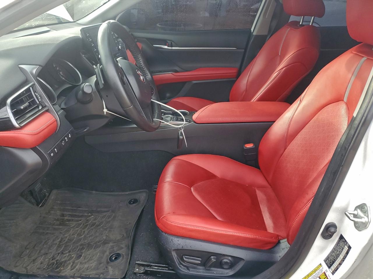 Toyota Camry Xse Image 5