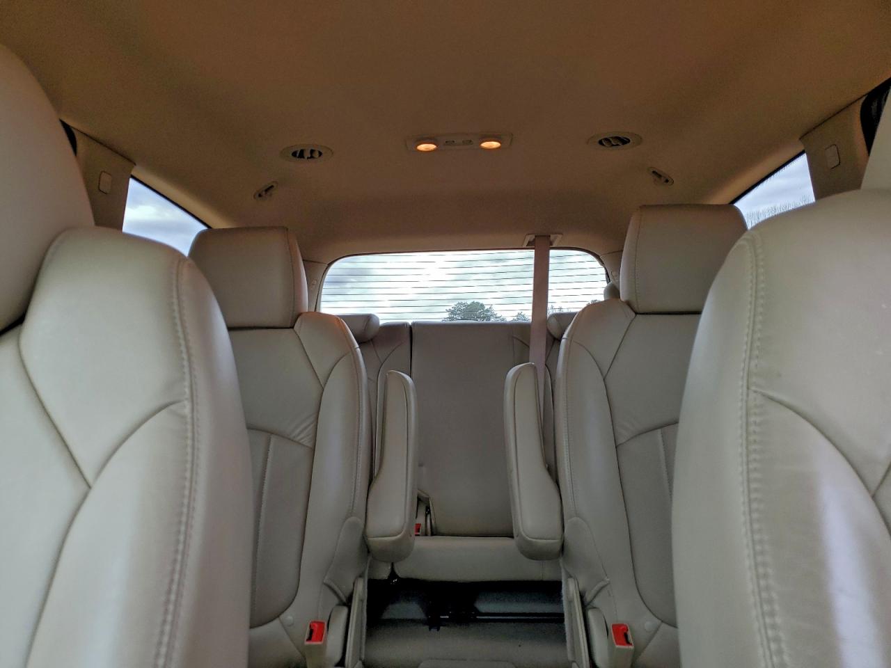 Buick Enclave Cxl Image 8