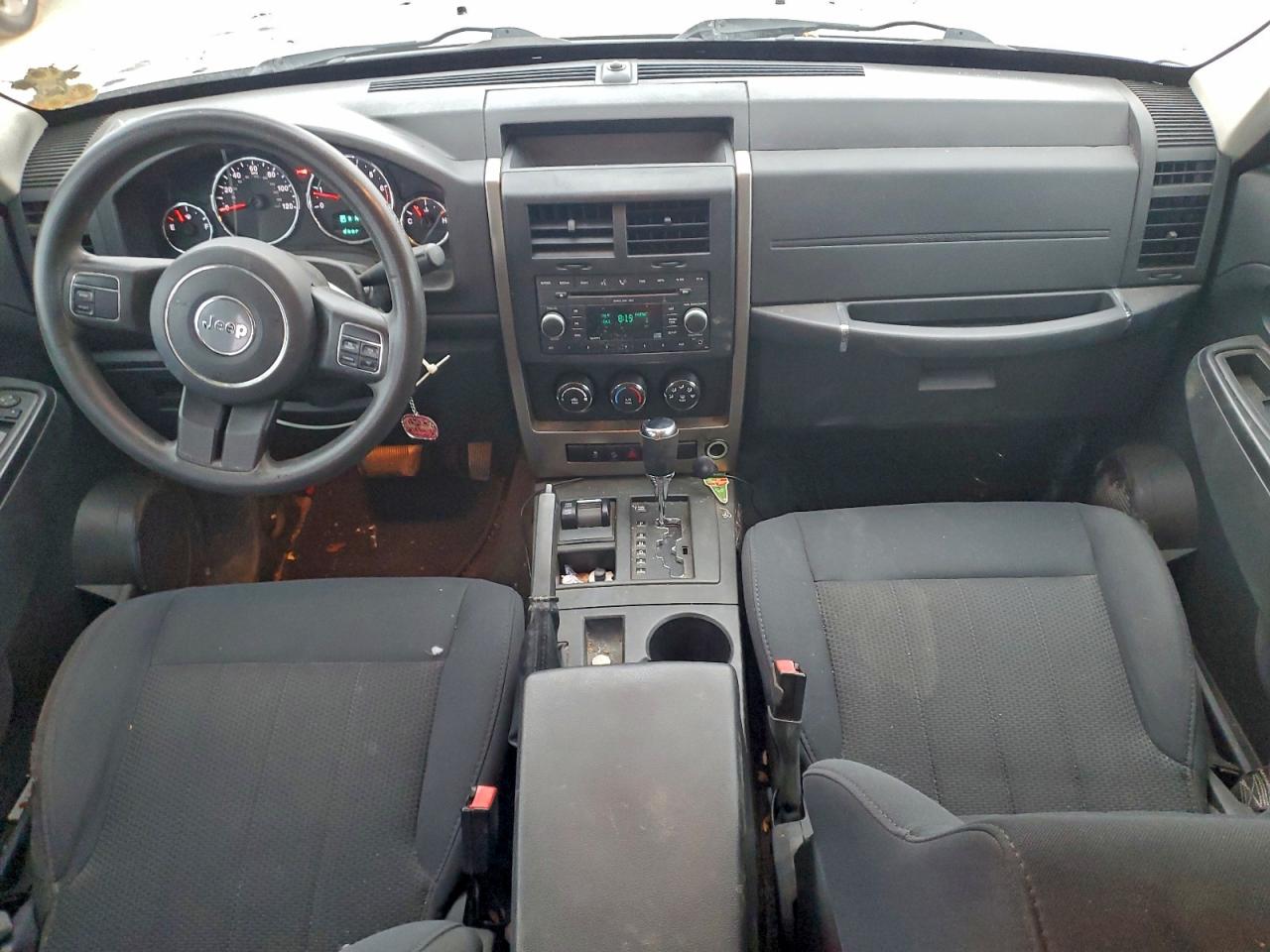 Jeep Liberty Sport Image 7