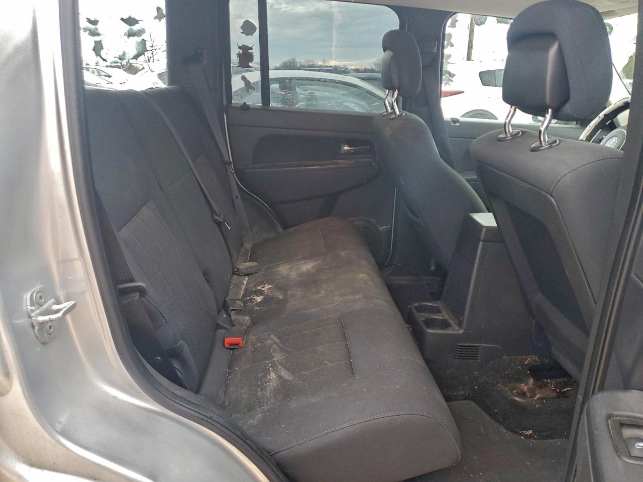 Jeep Liberty Sport Image 10