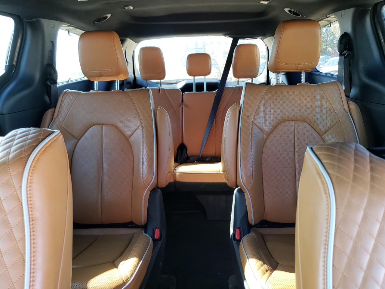 Chrysler Pacifica Hybrid Pinnacle Image 10