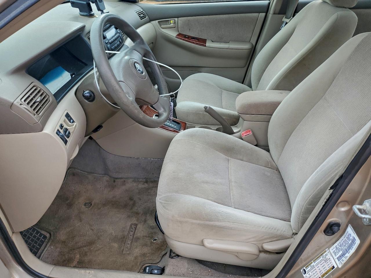 Toyota Corolla Ce Image 4