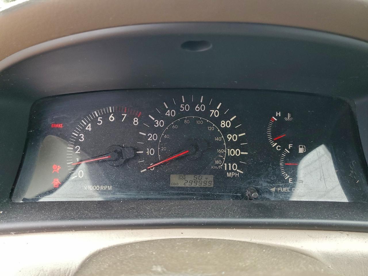 Toyota Corolla Ce Image 3