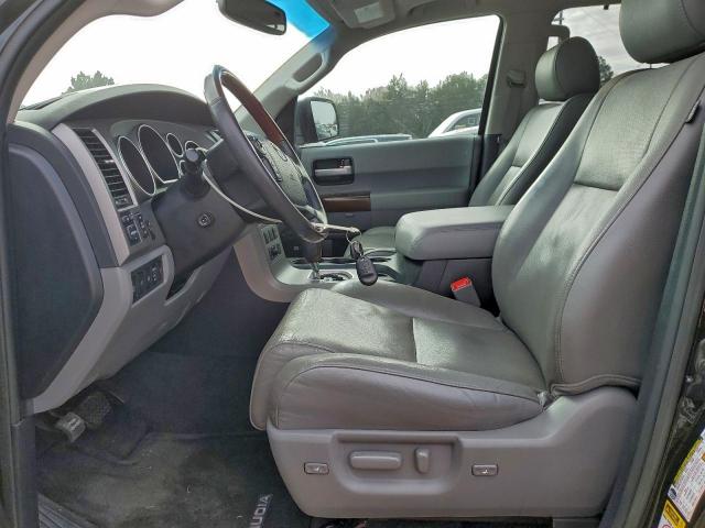 Toyota Sequoia Platinum Image 2
