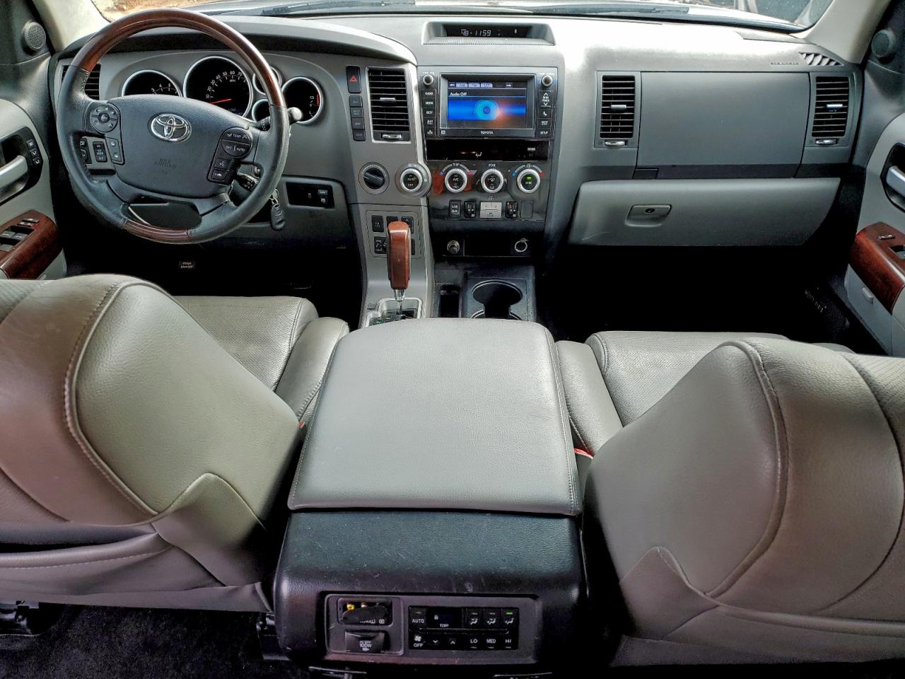 Toyota Sequoia Platinum Image 9