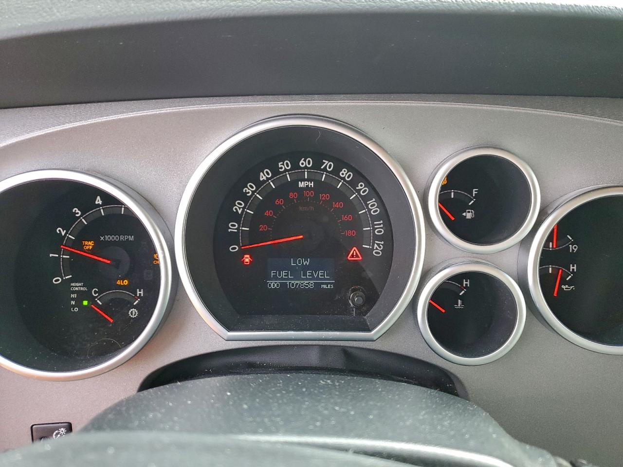 Toyota Sequoia Platinum Image 4