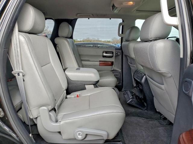 Toyota Sequoia Platinum Image 11
