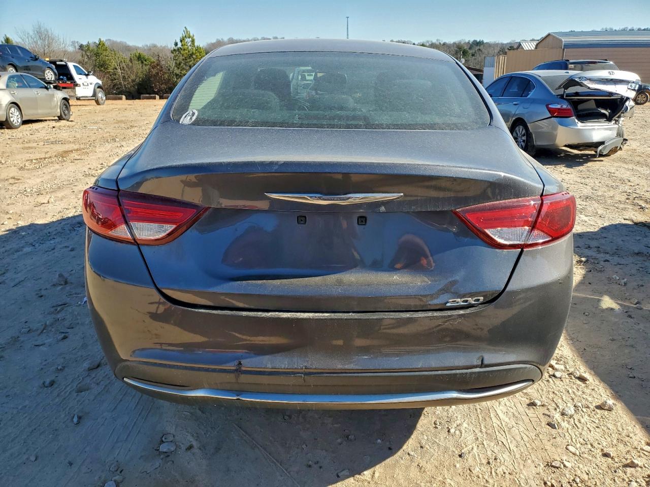 Chrysler 200 Limited Image 6