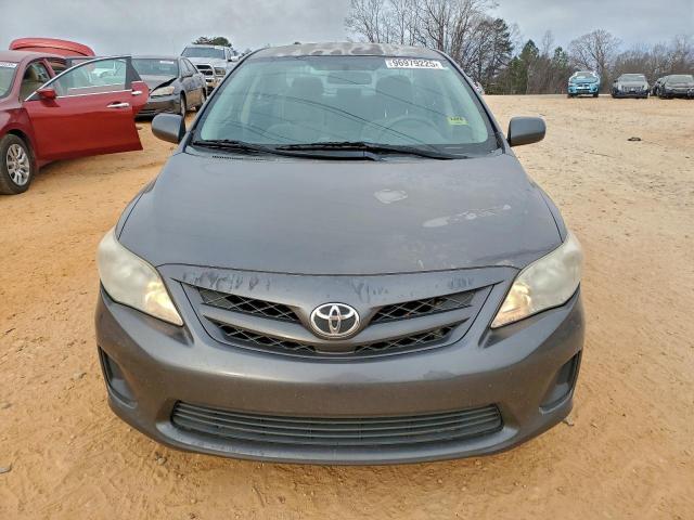 Toyota Corolla Base Image 4