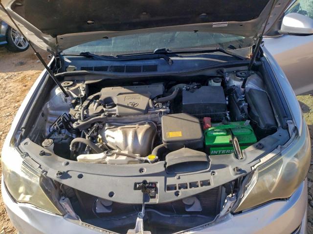 Toyota Camry L Image 12