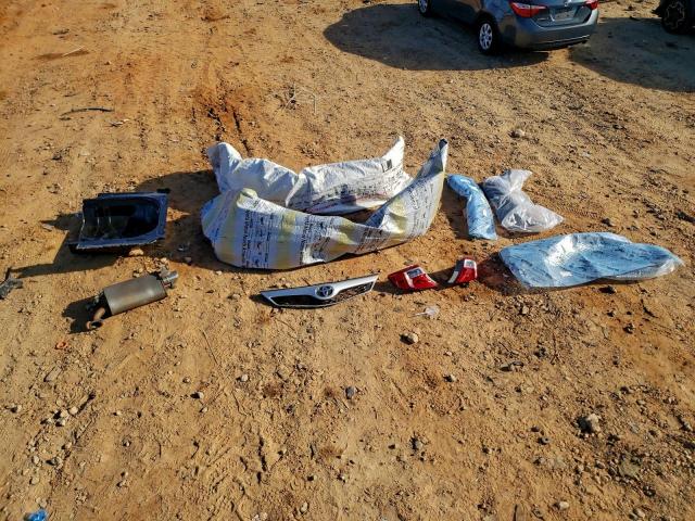 Toyota Camry L Image 13