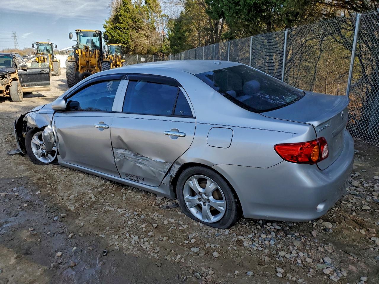 Toyota Corolla Base Image 8