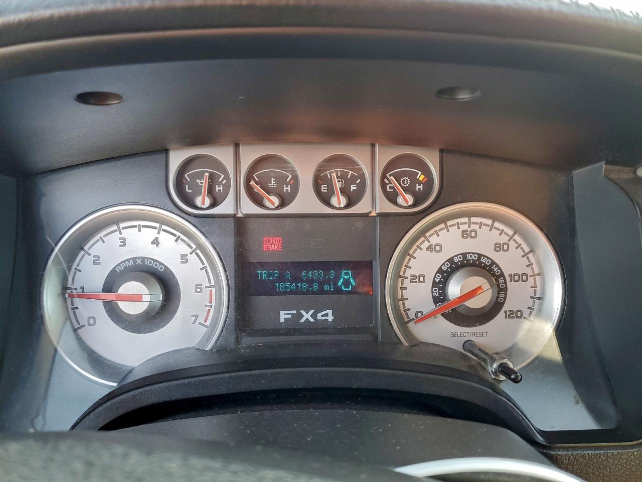 Ford F-150 Super Cab Image 11