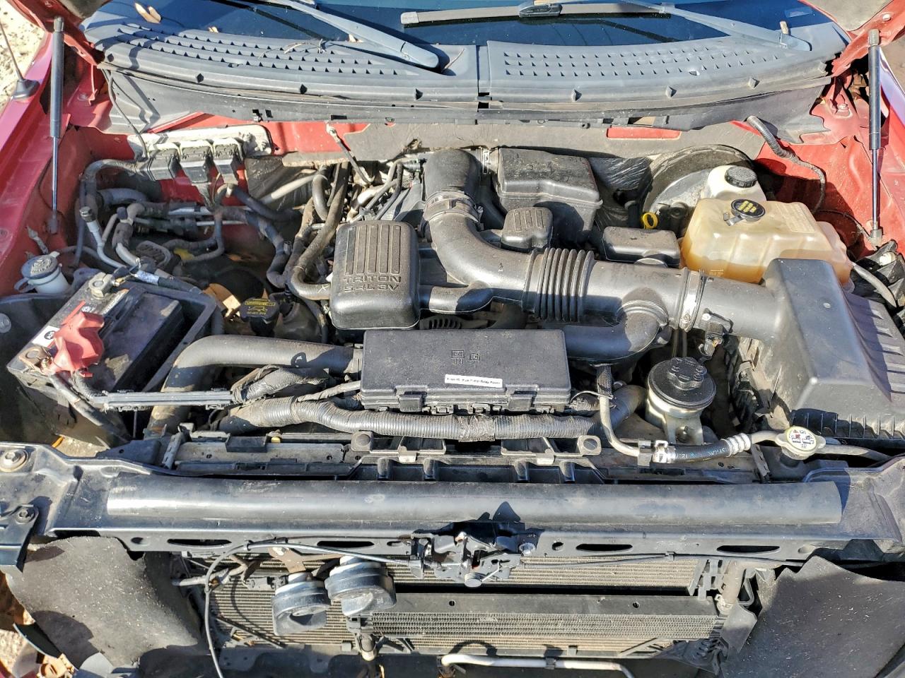 Ford F-150 Super Cab Image 10