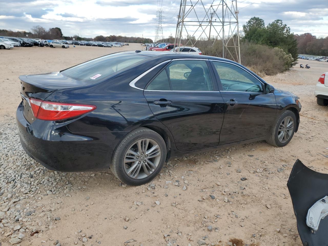 Toyota Camry Le Image 13
