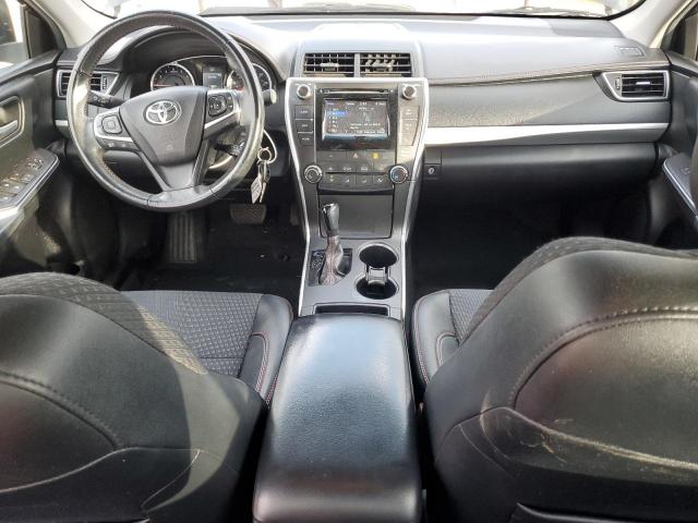 Toyota Camry Le Image 9