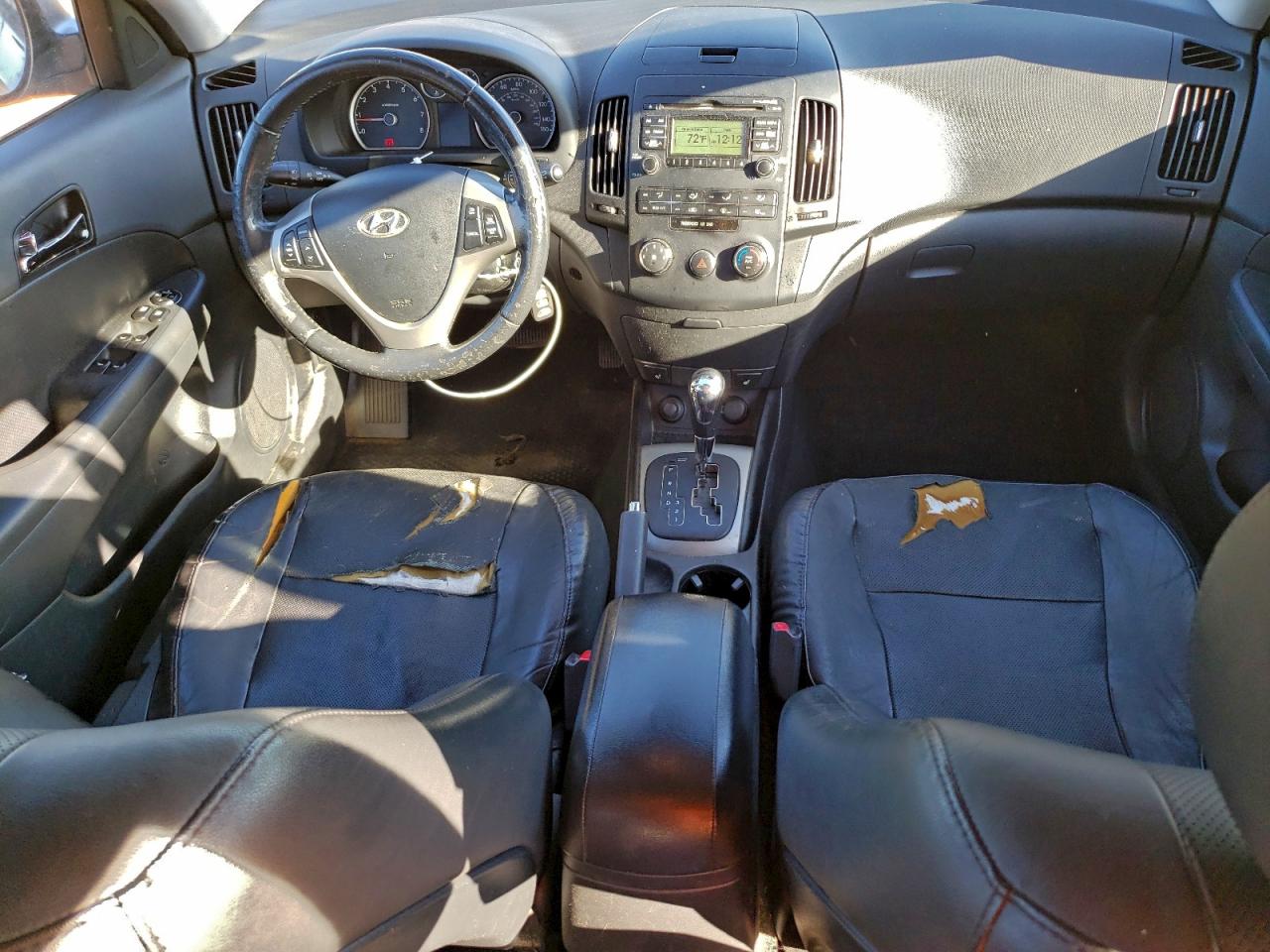 Hyundai ELANTRA Gls Image 11