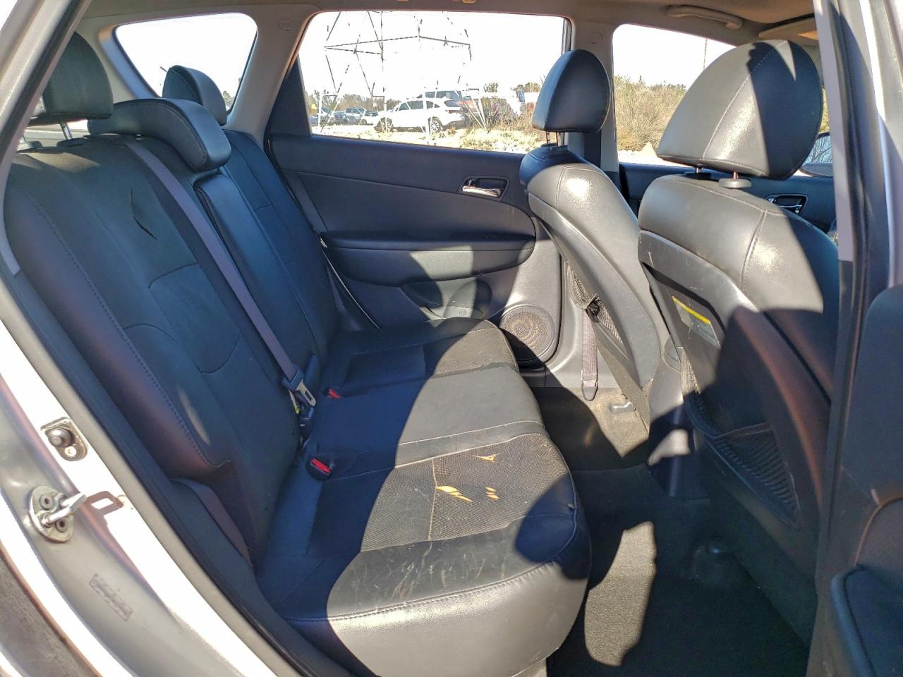 Hyundai ELANTRA Gls Image 12