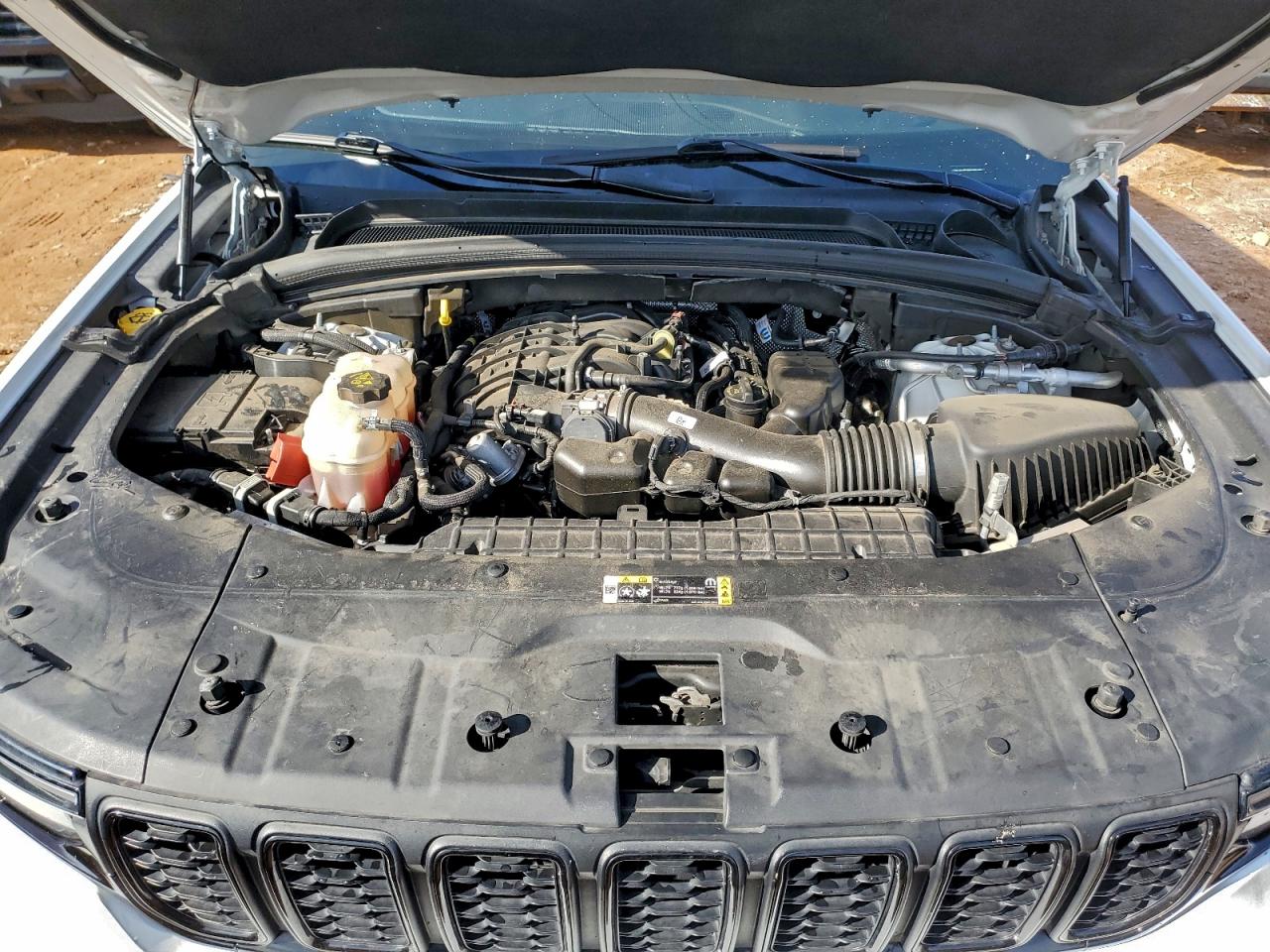 Jeep Grand Cherokee L Laredo Image 4