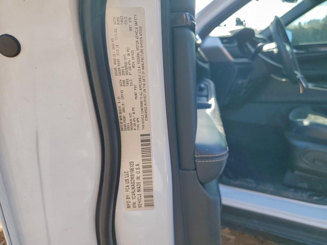 Jeep Grand Cherokee L Laredo Image 3