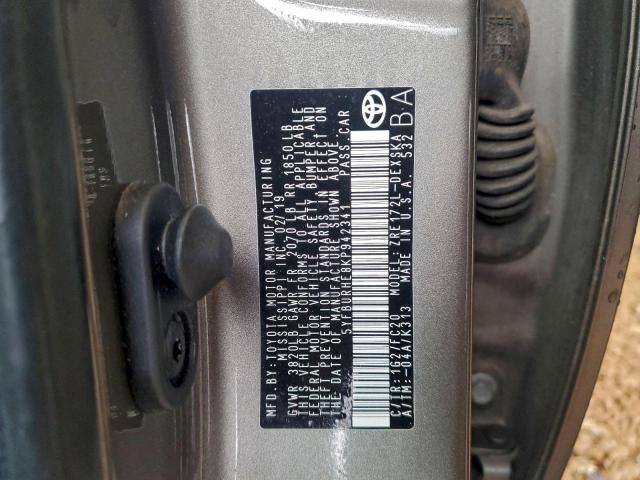 Toyota Corolla L Image 8