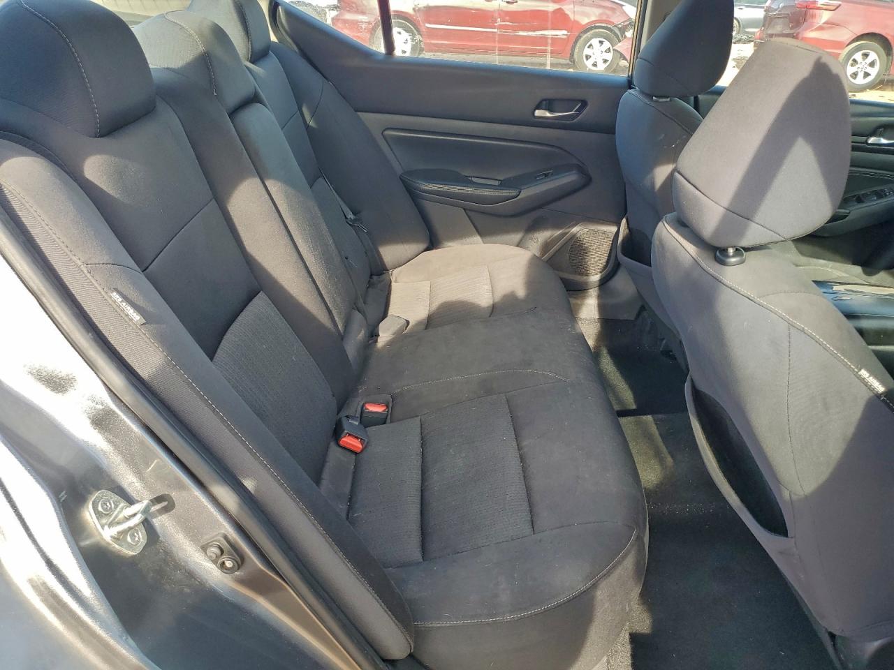 Nissan Altima S Image 9