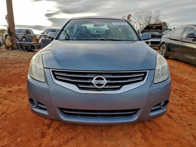 Nissan Altima Base Image 6