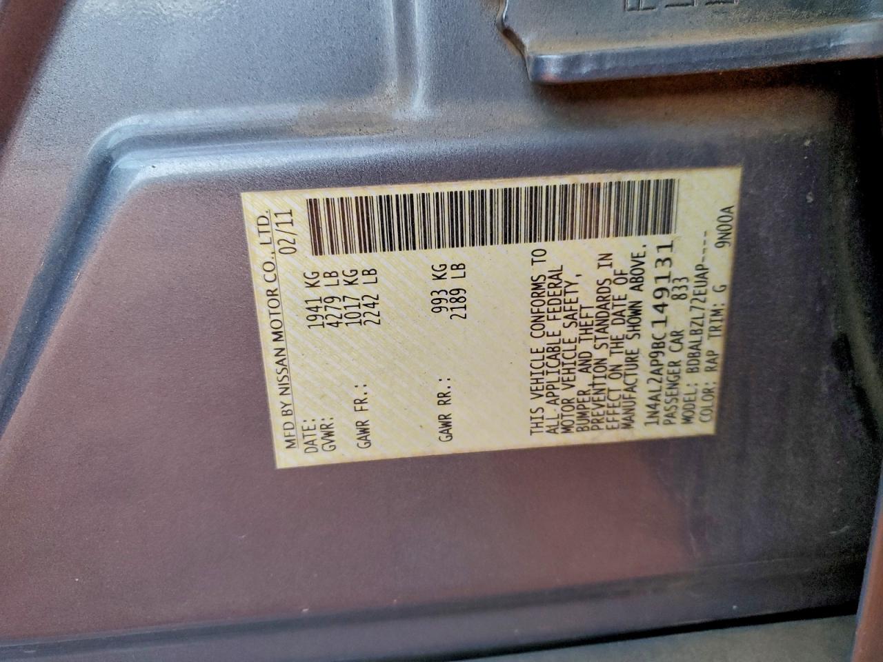 Nissan Altima Base Image 12