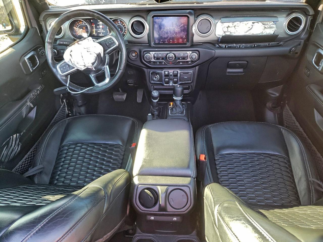 Jeep Gladiator Overland Image 4