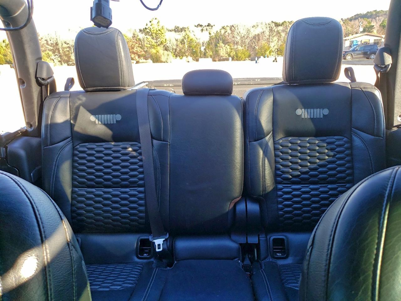 Jeep Gladiator Overland Image 7