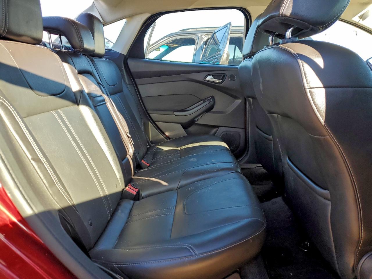 Ford Focus Titanium Image 9