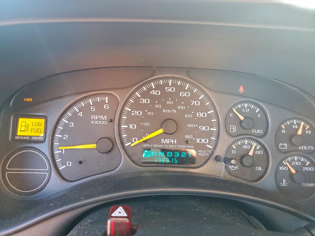 Chevrolet Silverado K1500 Image 8