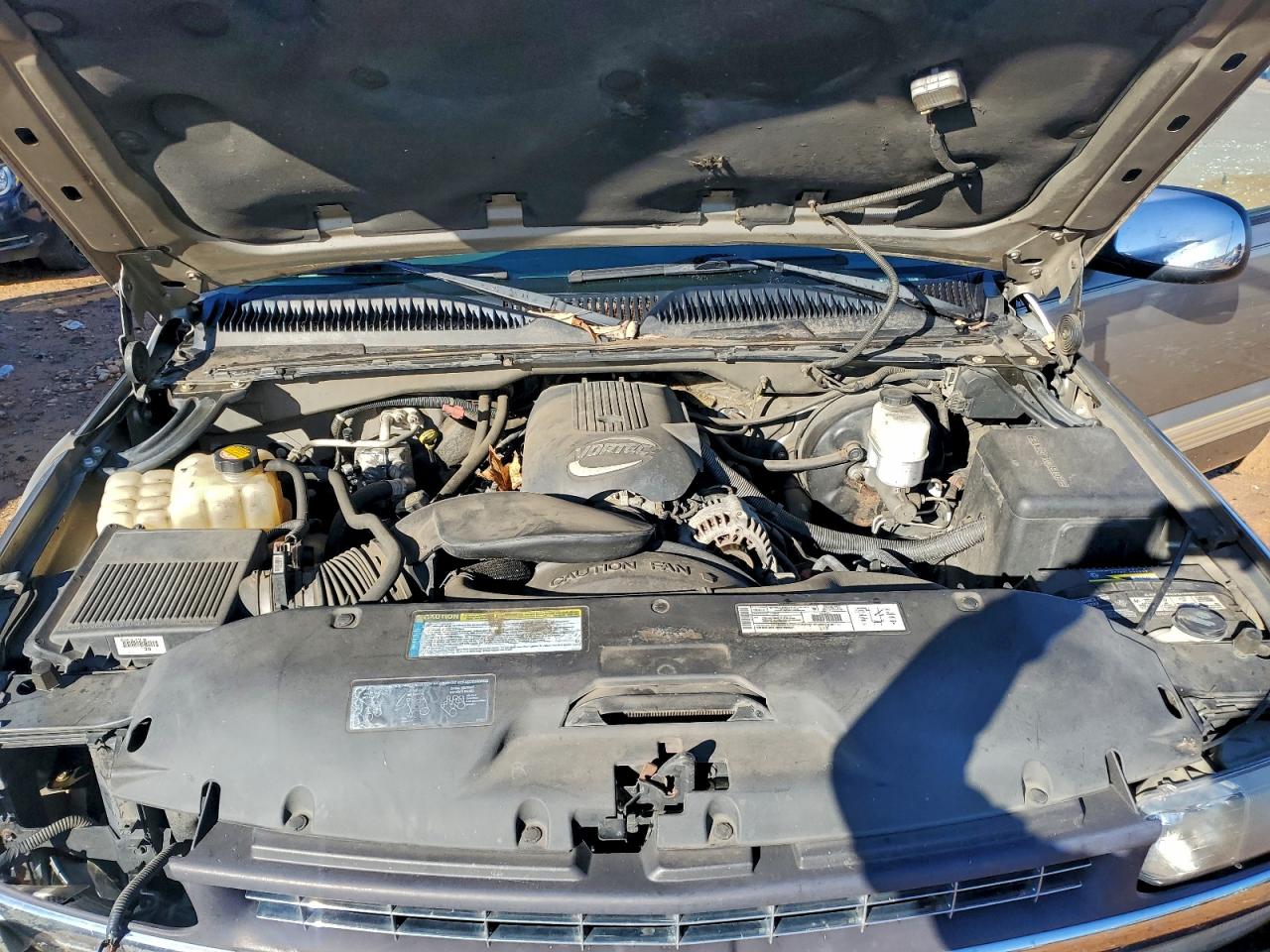 Chevrolet Silverado K1500 Image 9