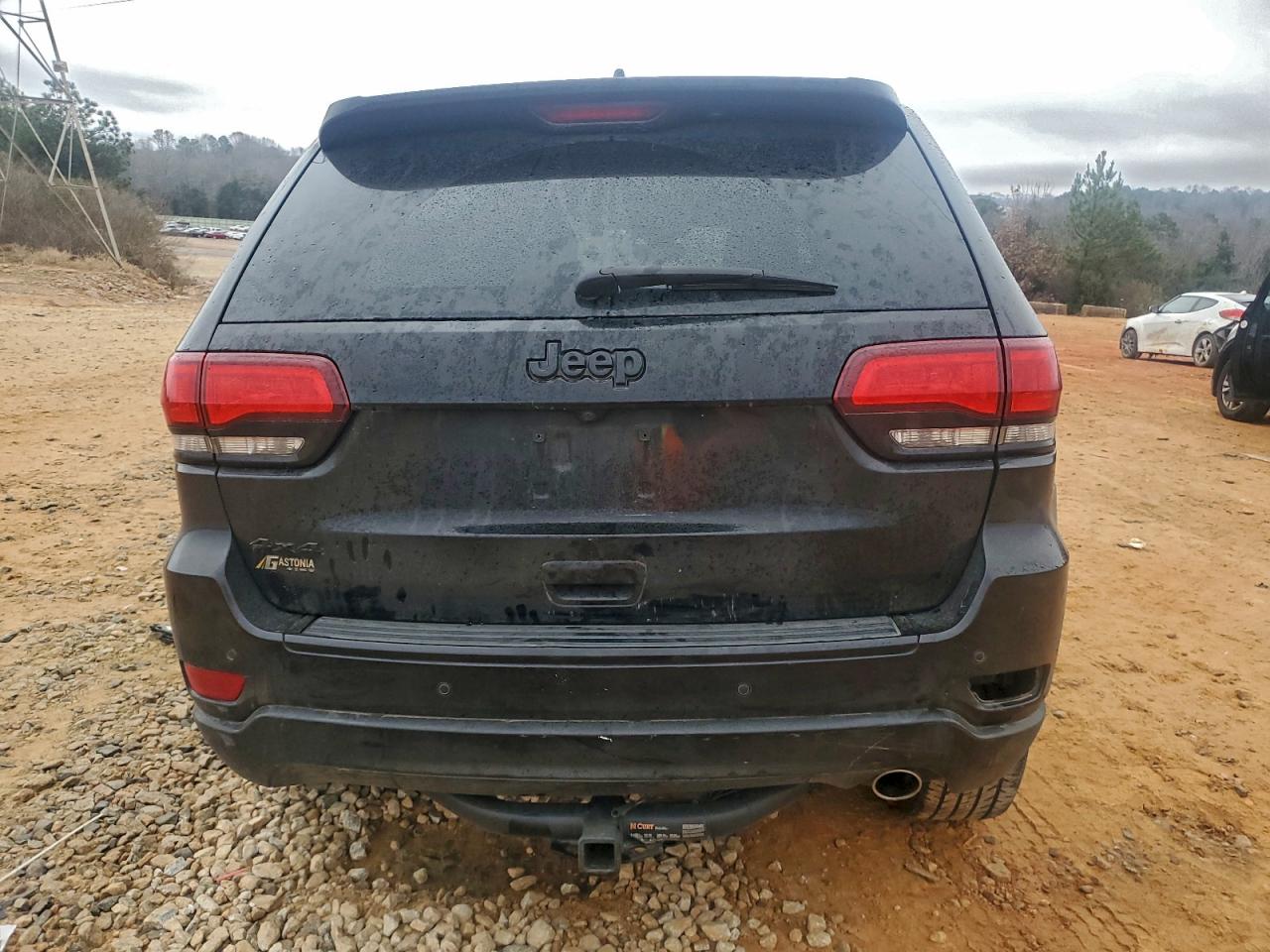 Jeep Grand Cherokee Laredo Image 12