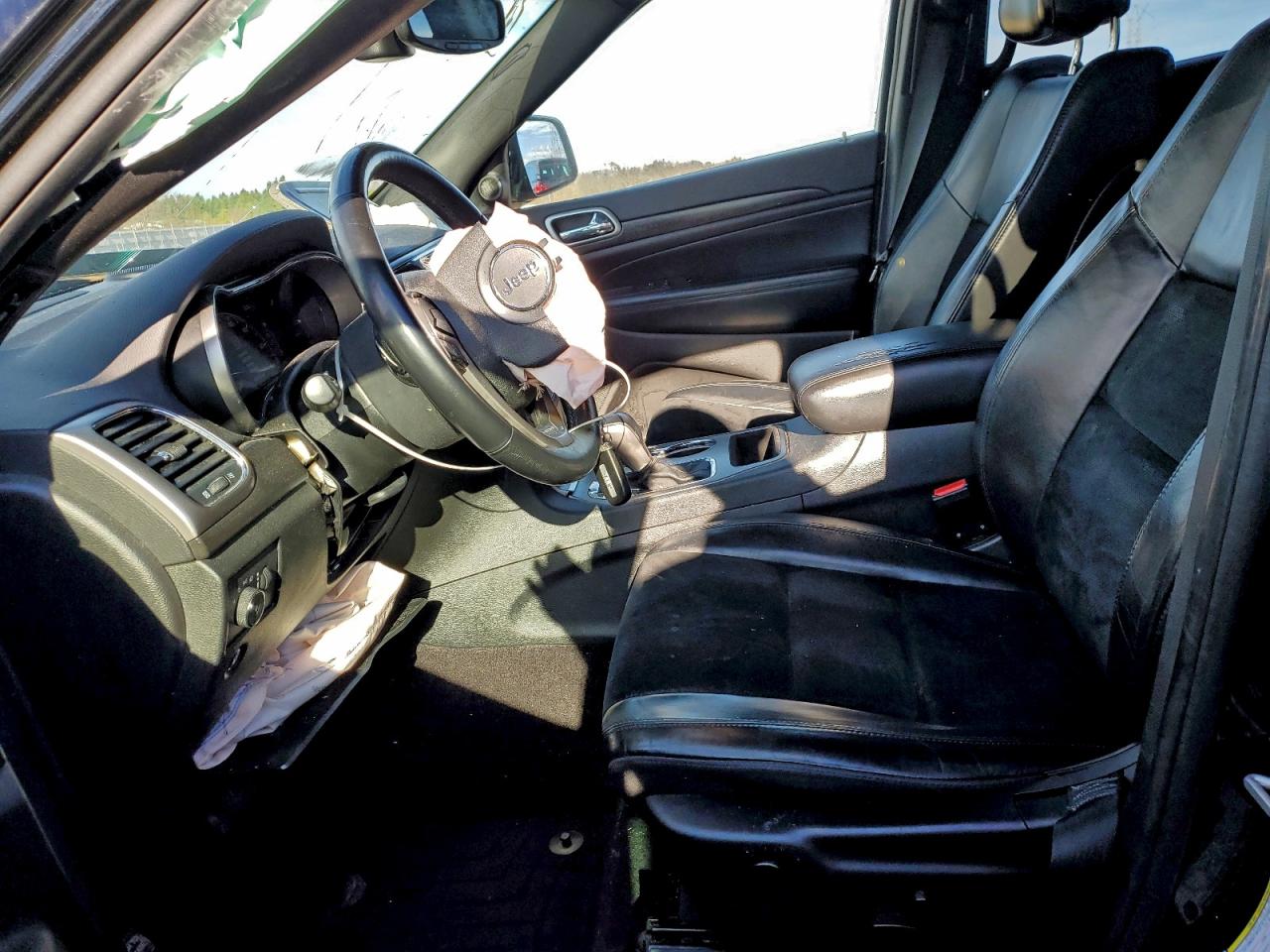 Jeep Grand Cherokee Laredo Image 4