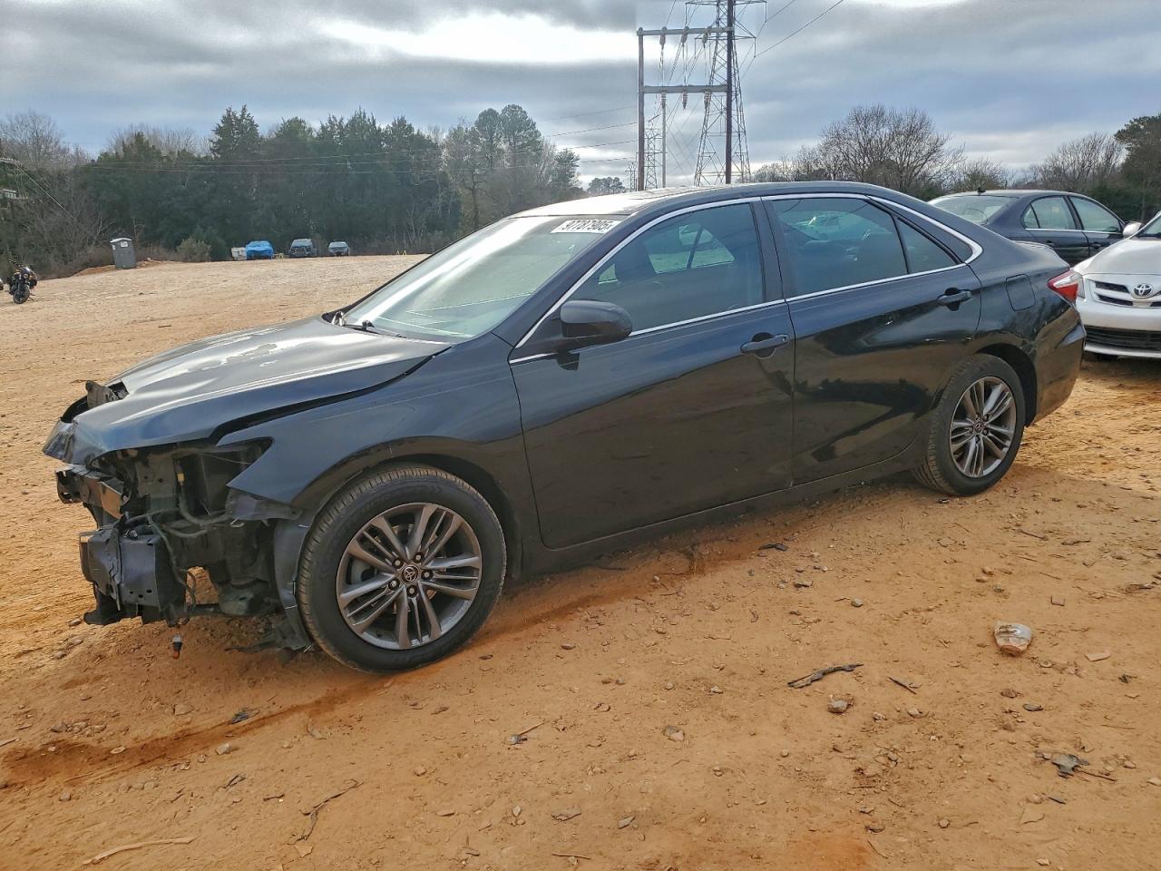 Toyota Camry Le Image 1