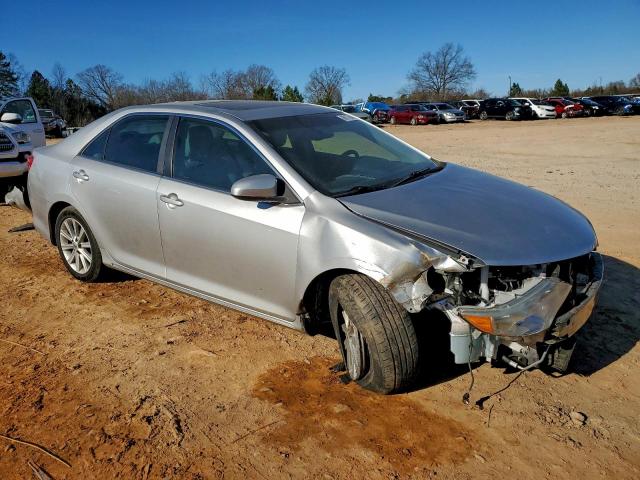 Toyota Camry Se Image 5