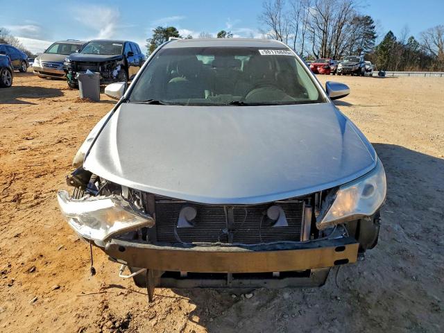 Toyota Camry Se Image 7