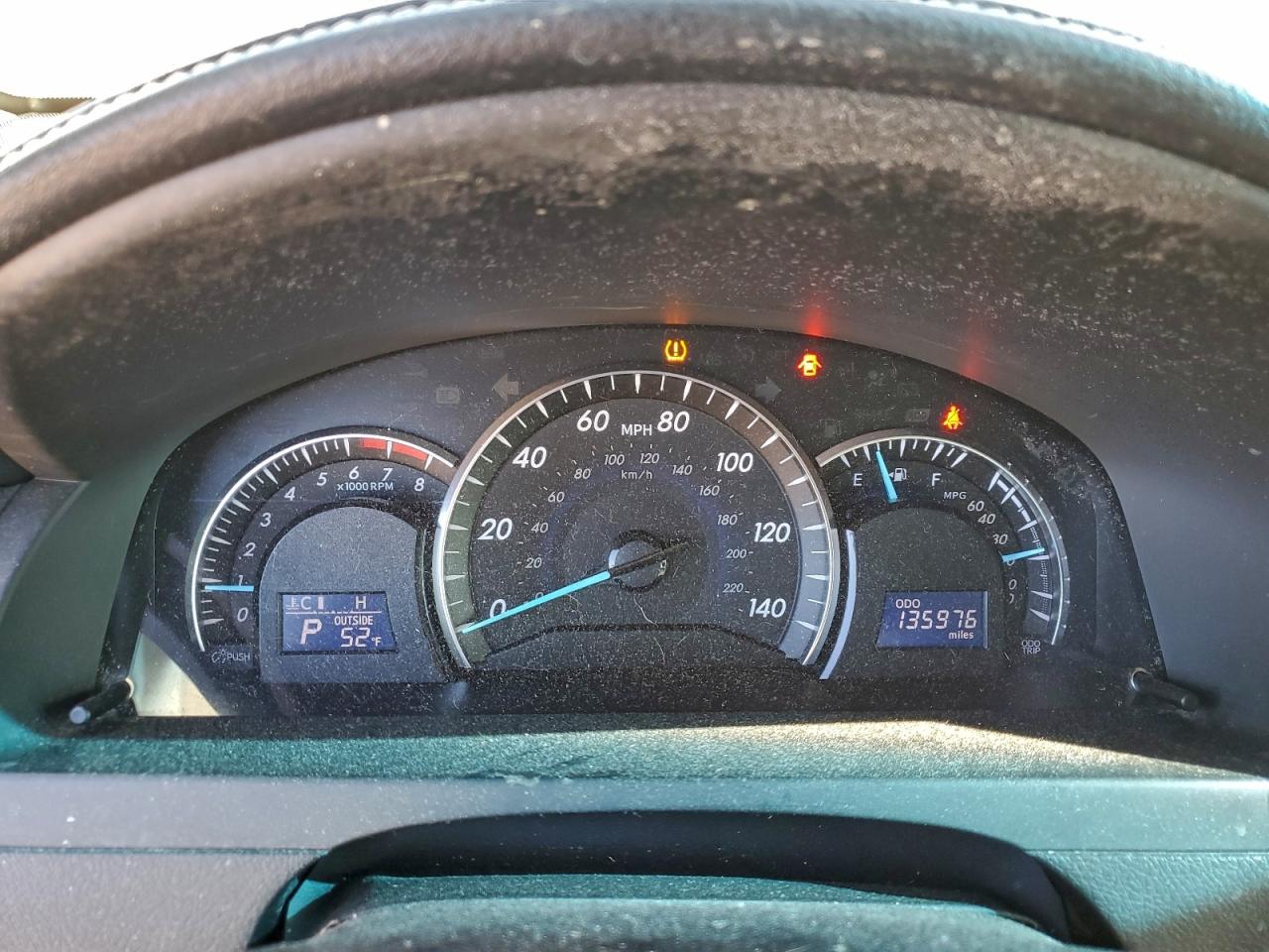 Toyota Camry Se Image 6