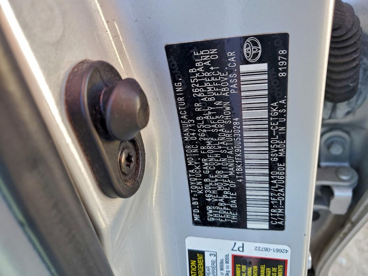 Toyota Camry Se Image 9