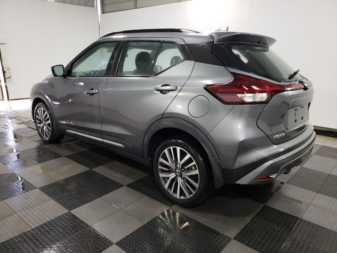 Nissan Kicks Sr Image 4