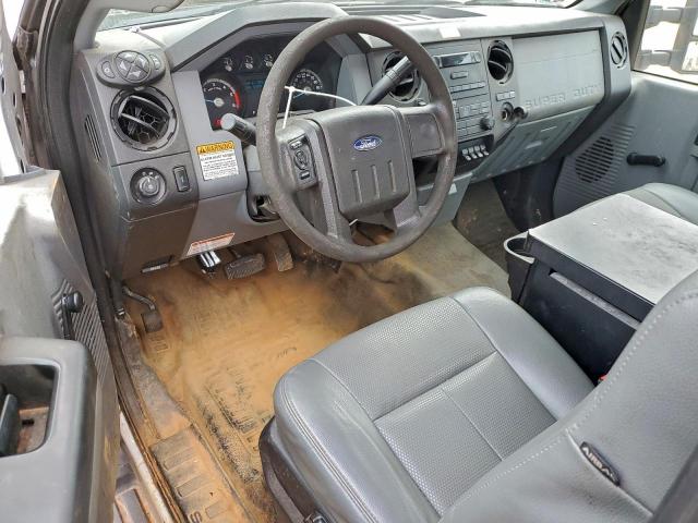 Ford F-450 Super Duty Image 12
