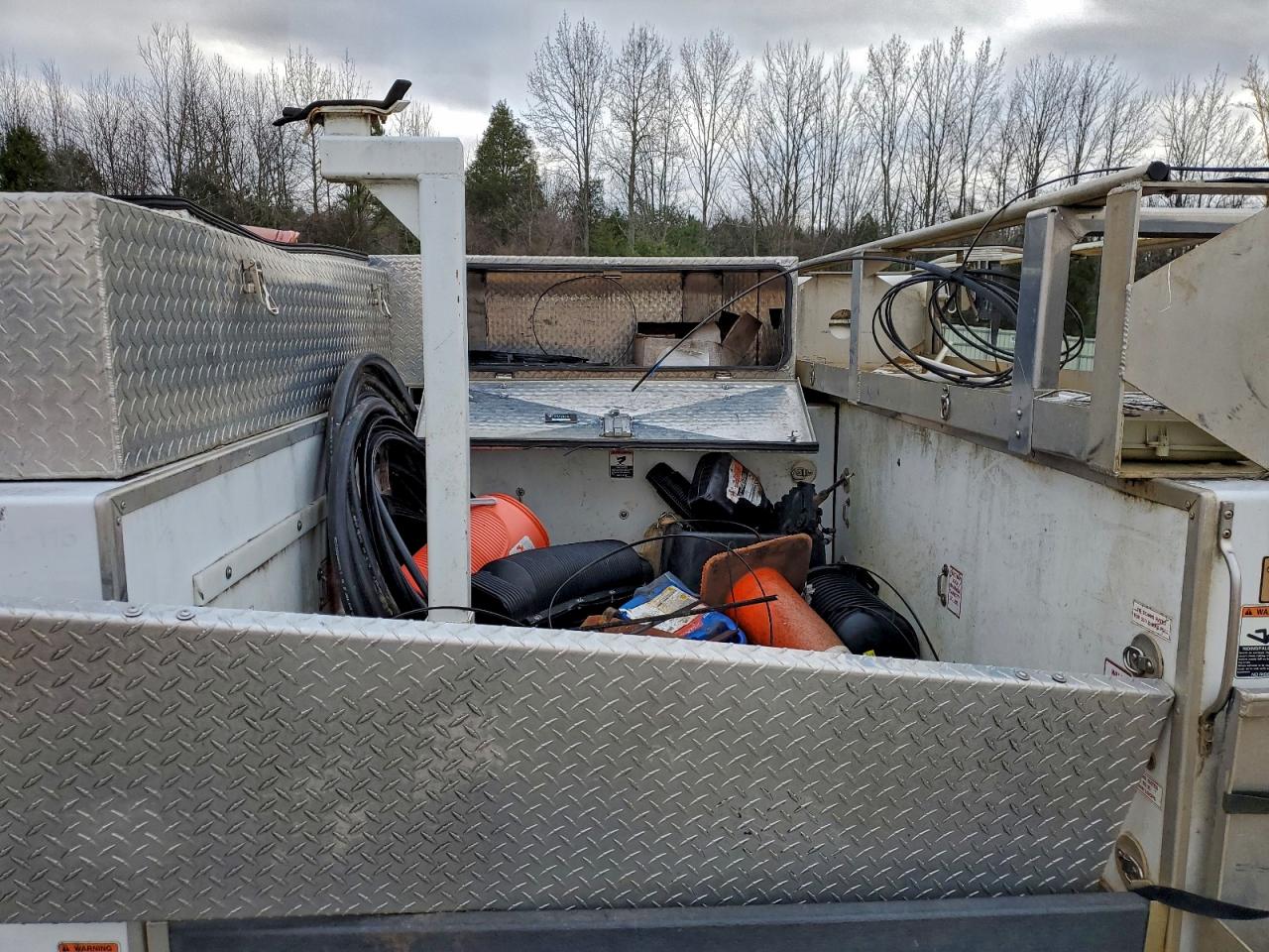 Ford F-450 Super Duty Image 11