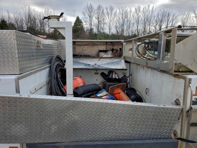 Ford F-450 Super Duty Image 11